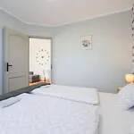 Silence Apartmanhaz 民宿 佐洛卡罗斯