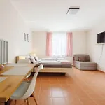 Silence Apartmanhaz