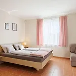 Silence Apartmanhaz *