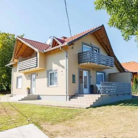 Silence Apartmanhaz *