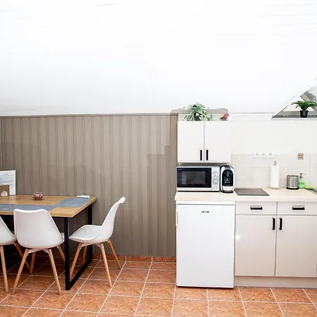 Silence Apartmanhaz منزل للإقامة زلاكاروس